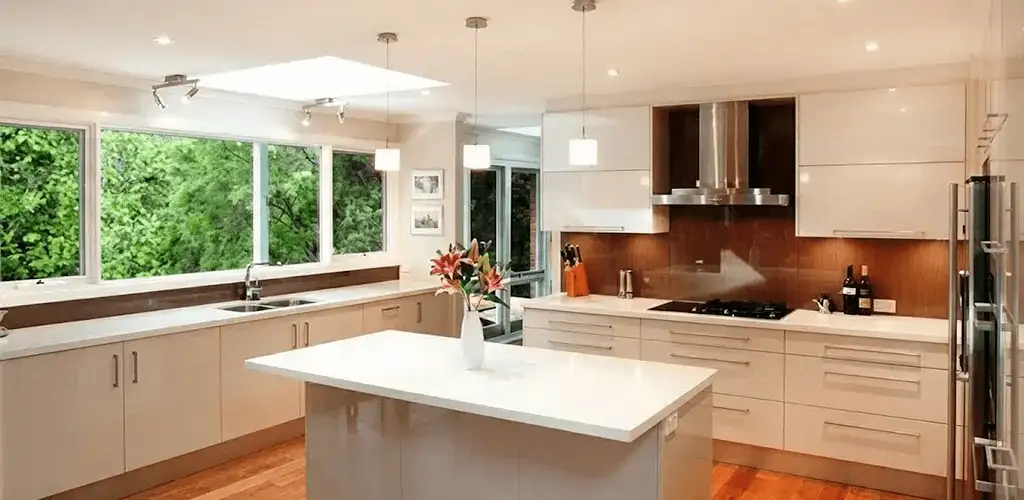 Kitchen cabinet refacing and remodel results in a modern kitchen in Grand Rapids, MI